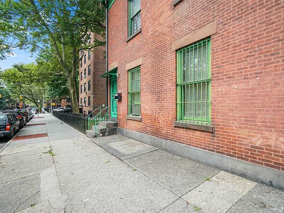 3rd image of 314 Waverly Ave
