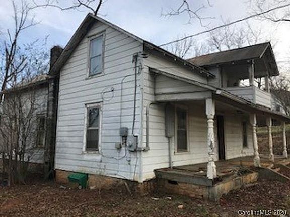 4th image of 2164 Moore Dr