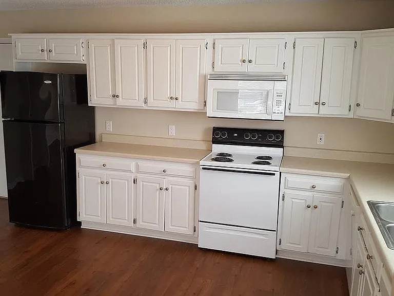 Avalon Acres Ct — Photo 2