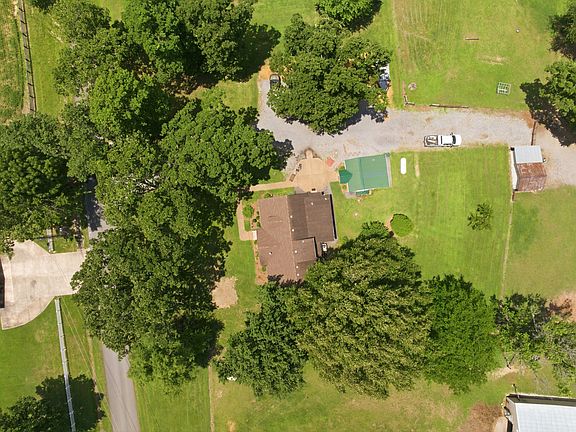 5th image of 332 Jones Sparkman Rd
