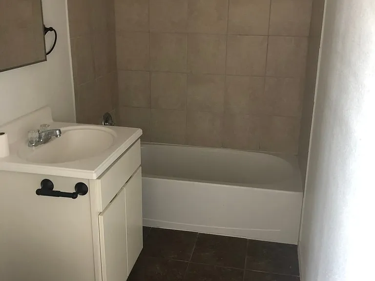 1108 Myrtle Ave — Photo 9