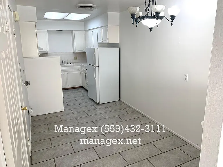 6060 N Poplar Ave #A — Photo 6