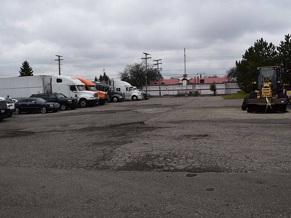 4th image of 20800 Coolidge Hwy