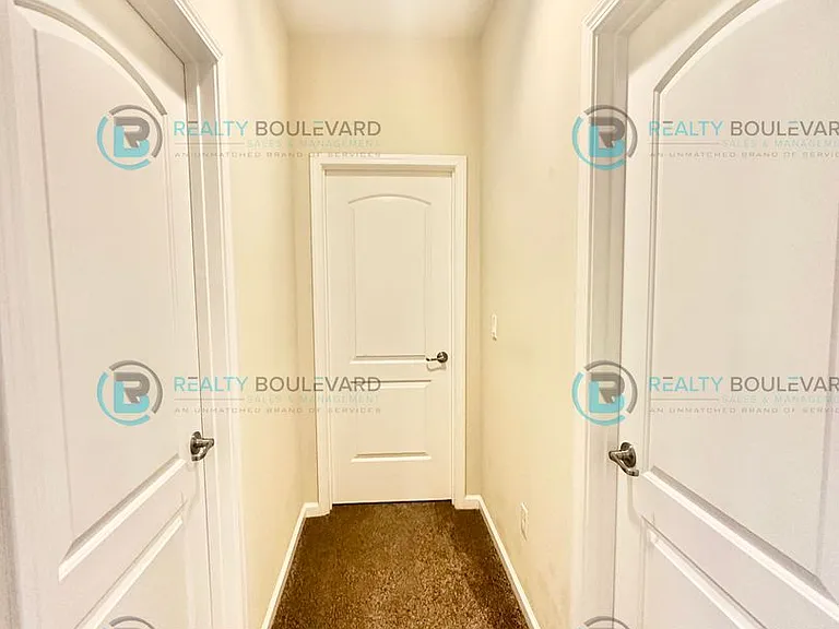 6809 Apus Dr — Photo 36