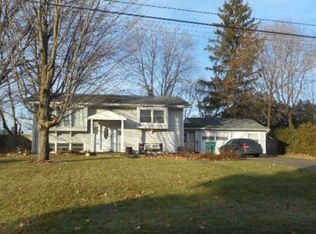 1837 Maple St, Holt, MI 48842