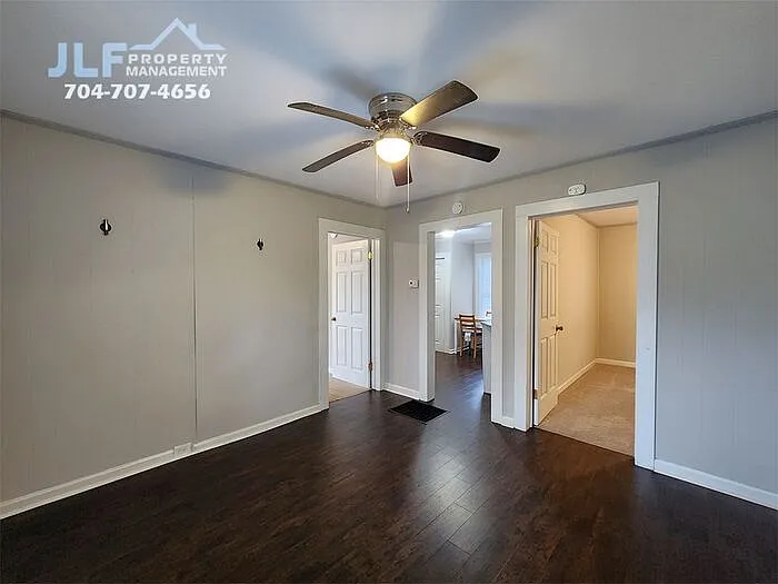 507 S Vance St — Photo 9
