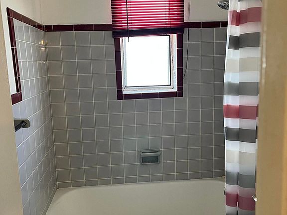 4th image of 3226 S Atlantic Ave #1