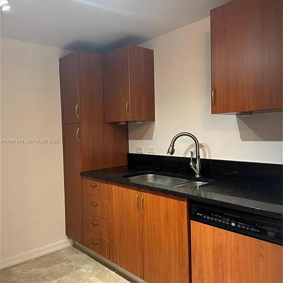 18800 NE 29th Ave #822 — Photo 2