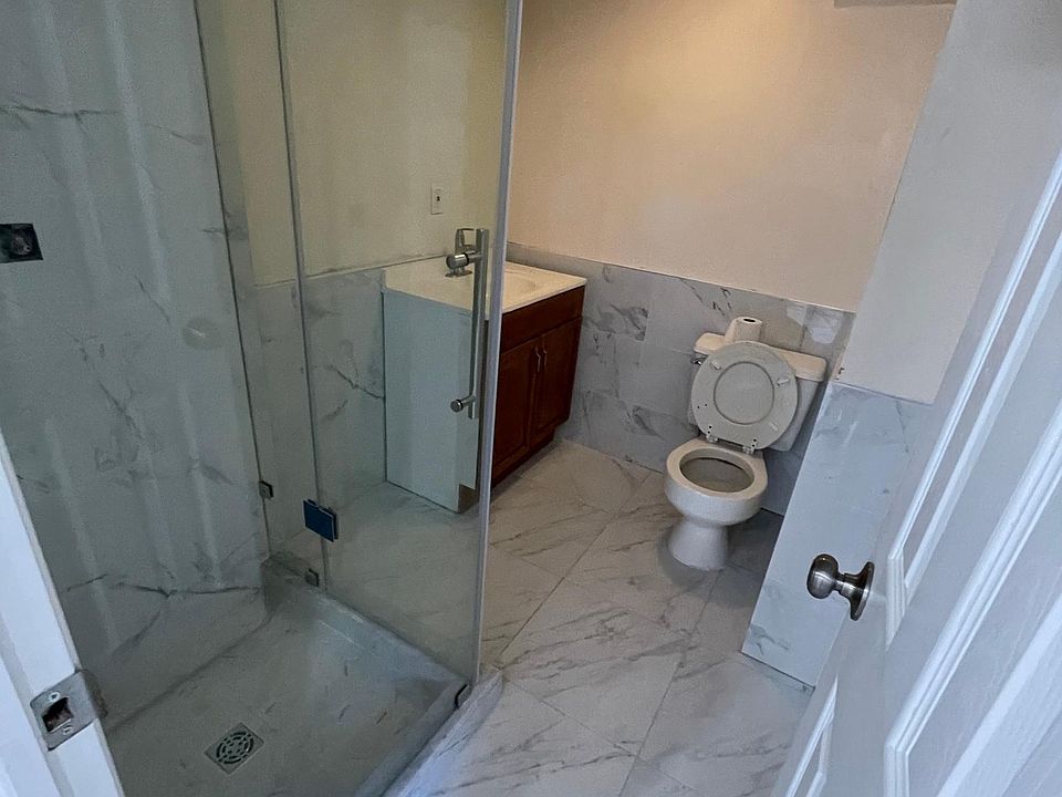 1st image of 12 Wilbur St #1