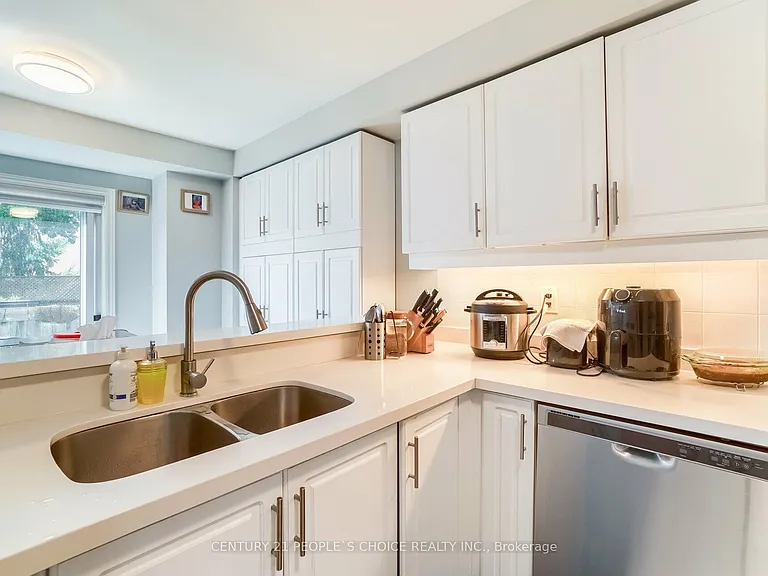 5658 Glen Erin Dr #7 — Photo 18