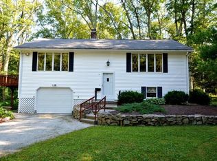 14 Milk St, Blackstone, MA 01504
