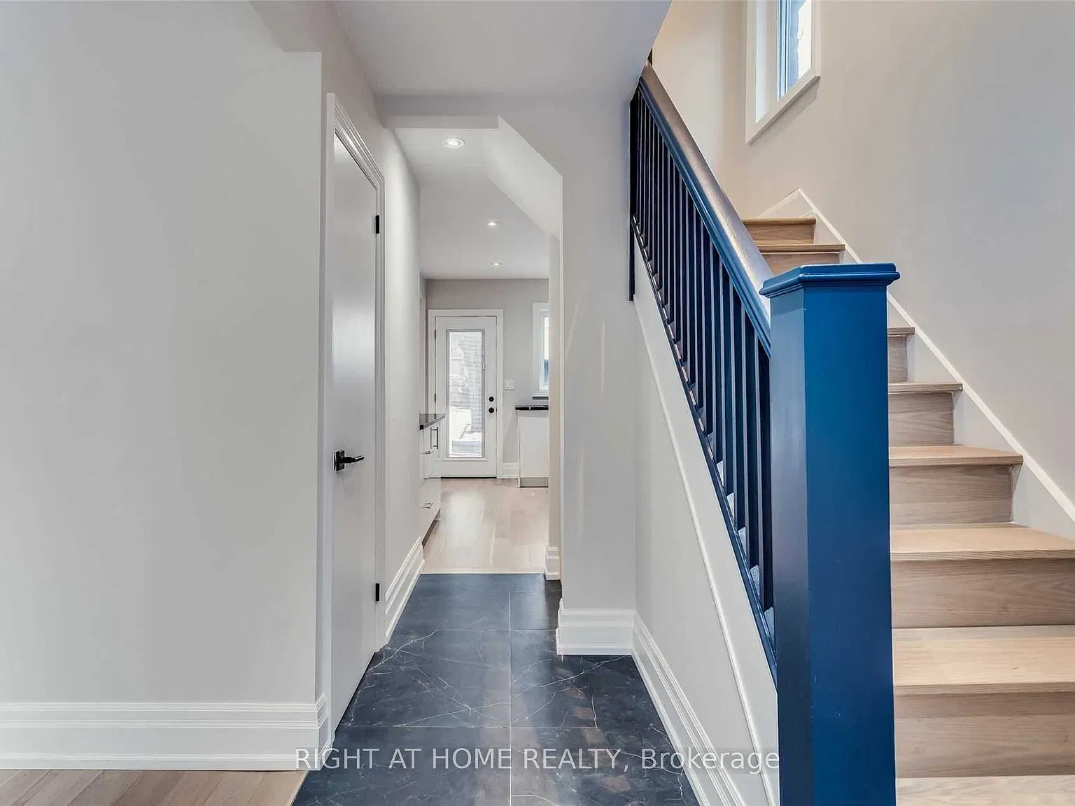 3 bed, $4,800 — Photo 3