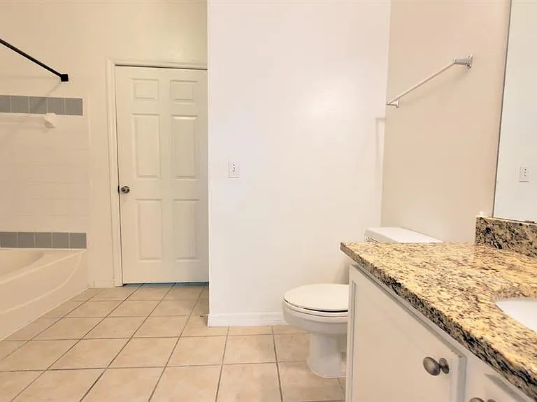 6413 Astor Village Ave #315 — Photo 12