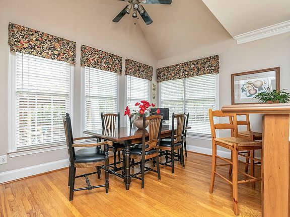 5th image of 4001 Ocoee Ct