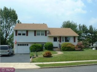 3550 Swiftwater Ln, Brookhaven, PA 19015