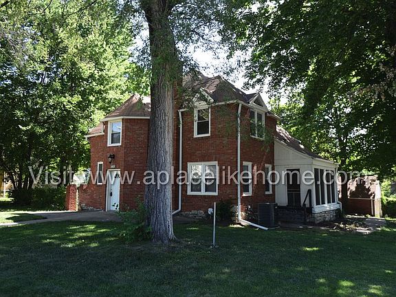 3rd image of 7345 Wayne Ave