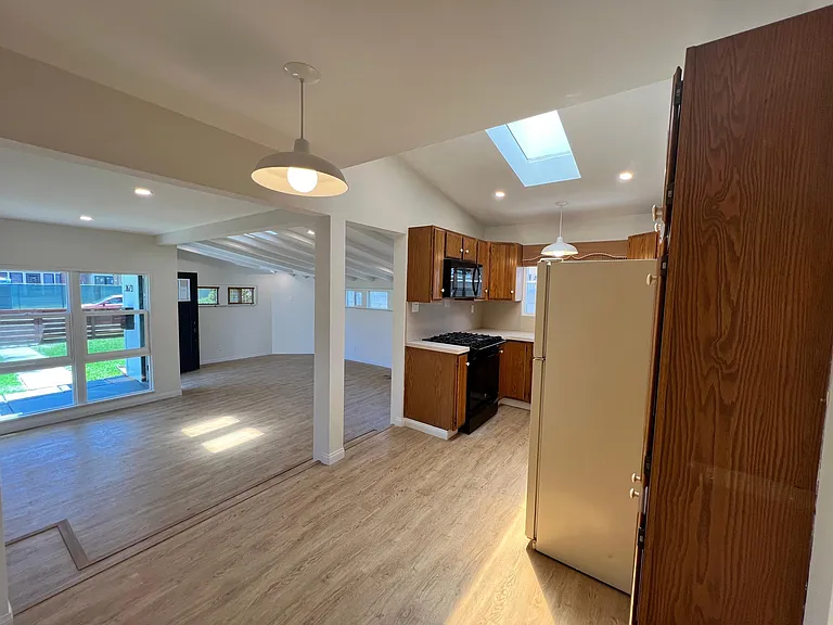 3673 Woodruff Ave — Photo 5