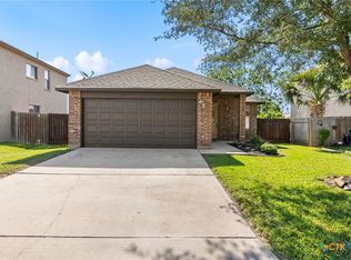 3435 Sabrina St, Seguin, TX 78155