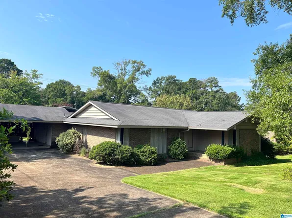 908 Heritage Dr, Sylacauga, AL 35150