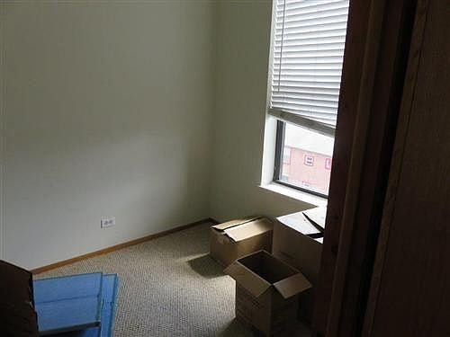 2nd image of 1844 W Augusta Blvd #3N
