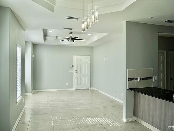 4th image of 2703 Larkspur Ave APT 4