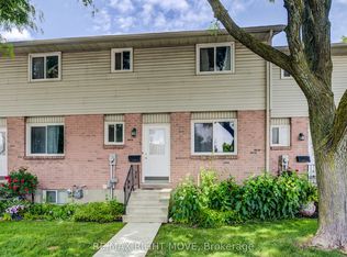 486 Springbank Ave N #3, Woodstock, ON N4T 1K8