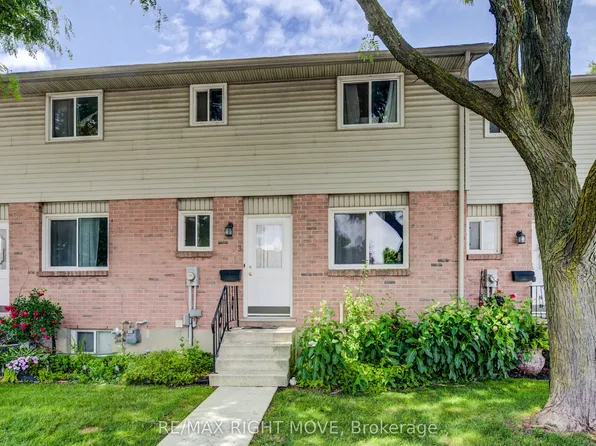 486 Springbank Ave N #3, Woodstock, ON N4T 1K8