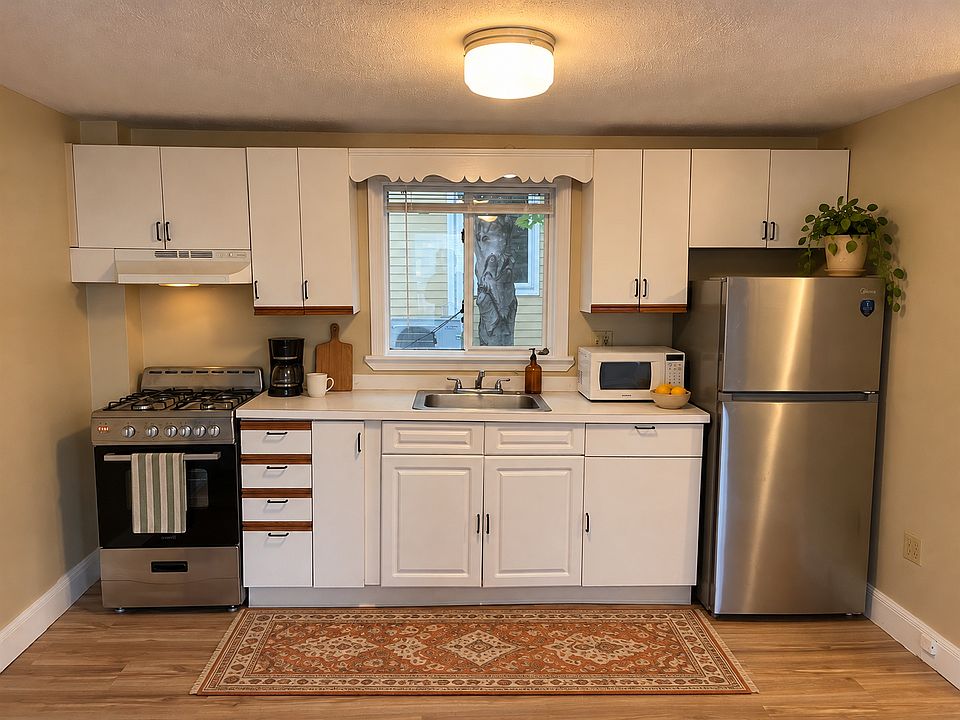 1st image of 123 Amory St #2
