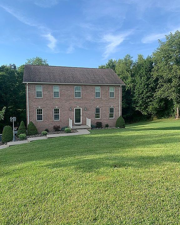 1st image of 77 Pepperbush Ln