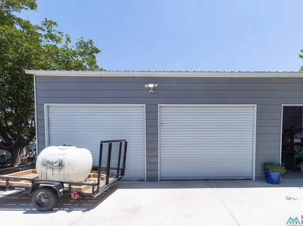 1509 Papershell Rd, Carlsbad, NM 88220