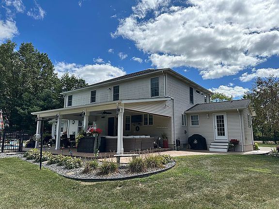 5th image of 50344 Garfield Rd