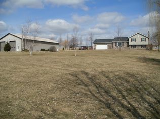 62818 Oak Ln, Barnesville, OH 43713