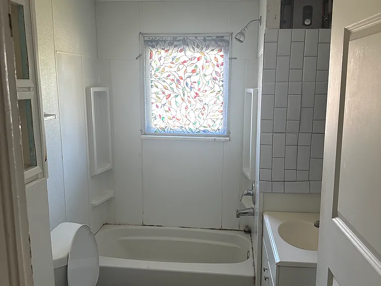 712 Florida Ave #6 — Photo 9