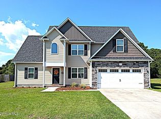 110 Sonia Dr, Hubert, NC 28539