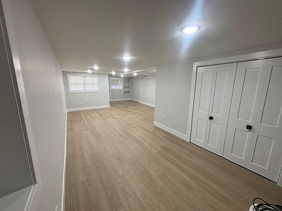 4th image of 4636 N Saint Louis Ave #G