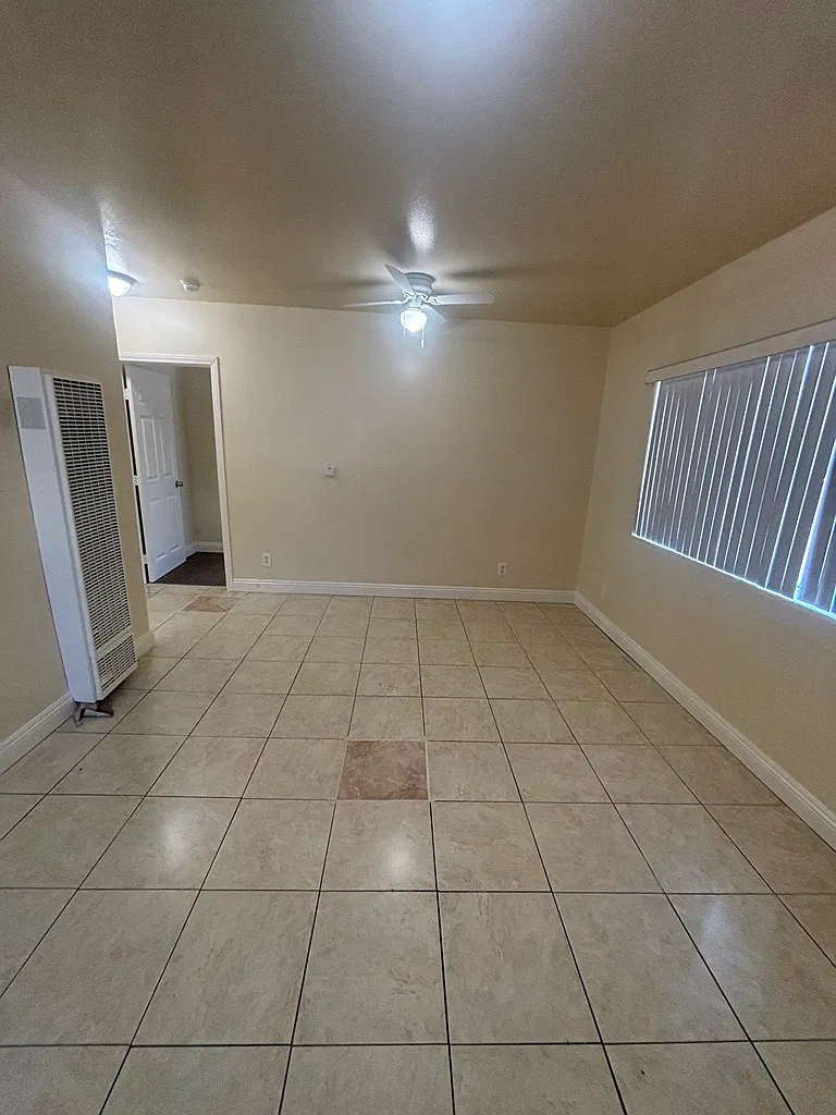 3 bed, 612 sqft, $2,900 — Photo 3