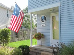 848 Manchester Ct, Geneva, IL 60134