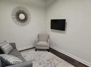 111 S Main St, Blackstone, VA 23824