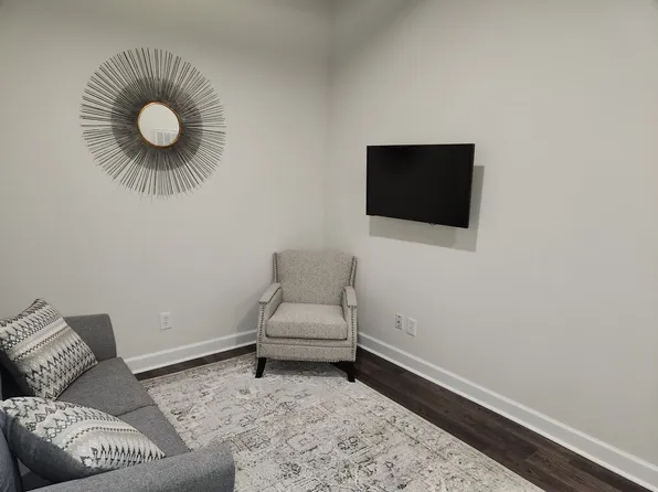 111 S Main St #D, Blackstone, VA 23824