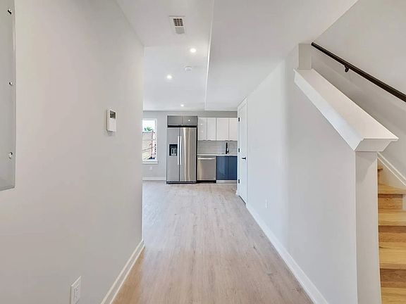 3rd image of 2638 Cecil B Moore Ave #321