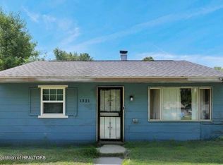 1321 Pompton Cir, Lansing, MI 48910