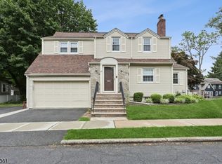 33 Overlook Ter, Maplewood, NJ 07040