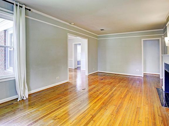 4th image of 6707 Park Ln