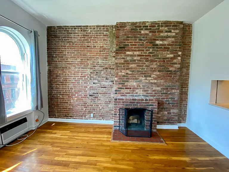 49 W 88th St #8 — Photo 1