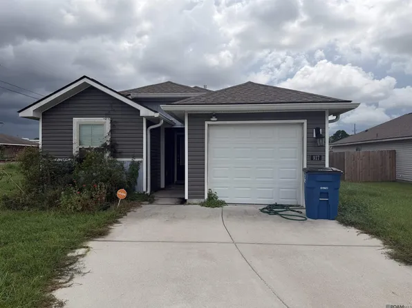 917 Michigan Ave, Port Allen, LA 70767