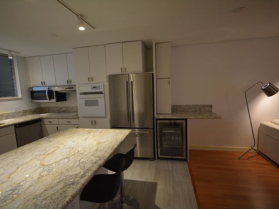 3rd image of 1717 Ala Wai Blvd APT 2602