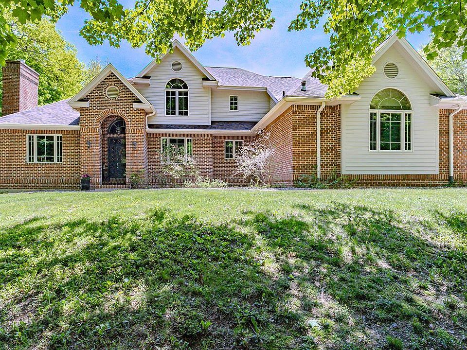 1st image of 225210 MAPLEWOOD DRIVE
