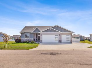 2129 14th St W, West Fargo, ND