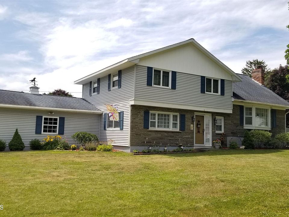 1st image of 1 Devonshire Ln