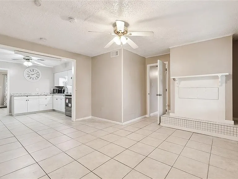 1120 Evergreen Dr — Photo 4